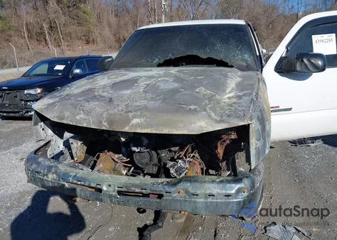 2005 Chevrolet Silverado 2500Hd Ls из США, поврежденный, VIN 1GCHK23235F812144